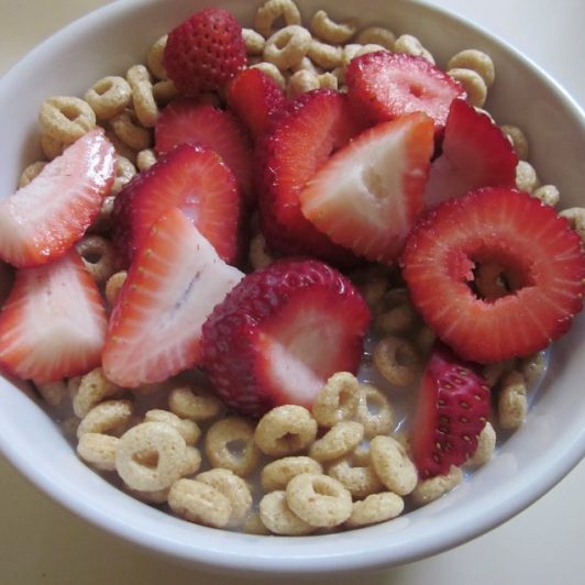 Cheerios Cereal GF Breakfast Half Tablespoon