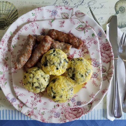 Button Scrambled Eggs with sausage links